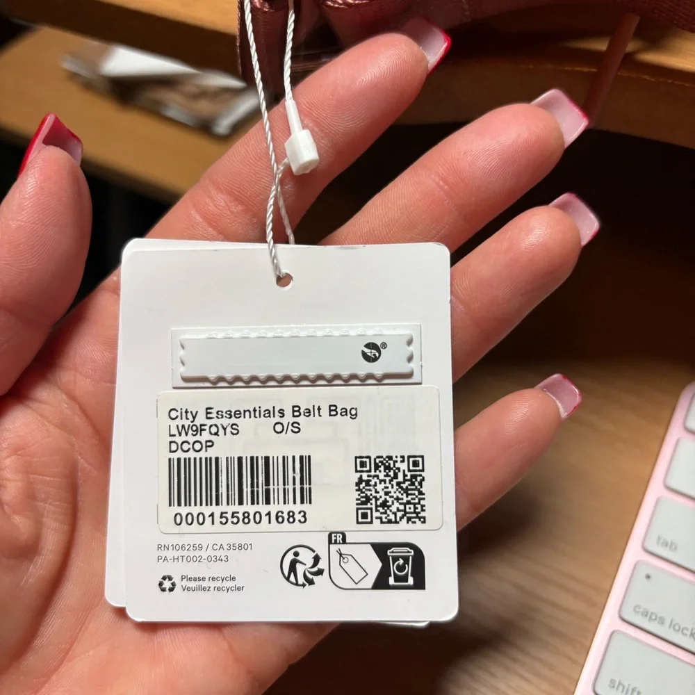 lululemon athletica City Essentials Belt Bag NWT DCOP - Picture 4 of 8